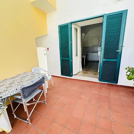 Dragonara Apartment Ponza
