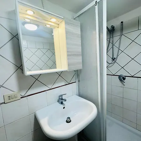 Dragonara Apartment